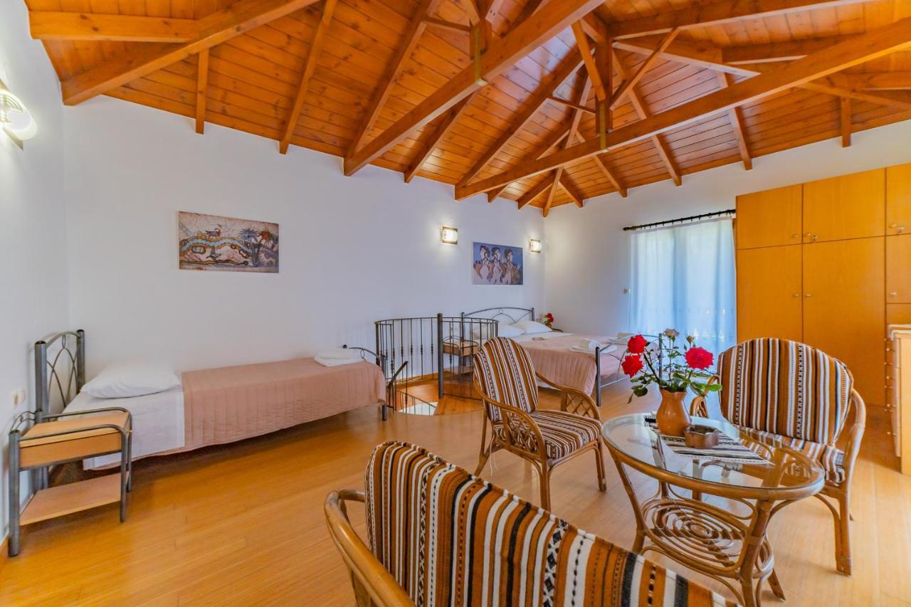 Villa Areti - Traditional Cozy Villa Embrosneros Εξωτερικό φωτογραφία