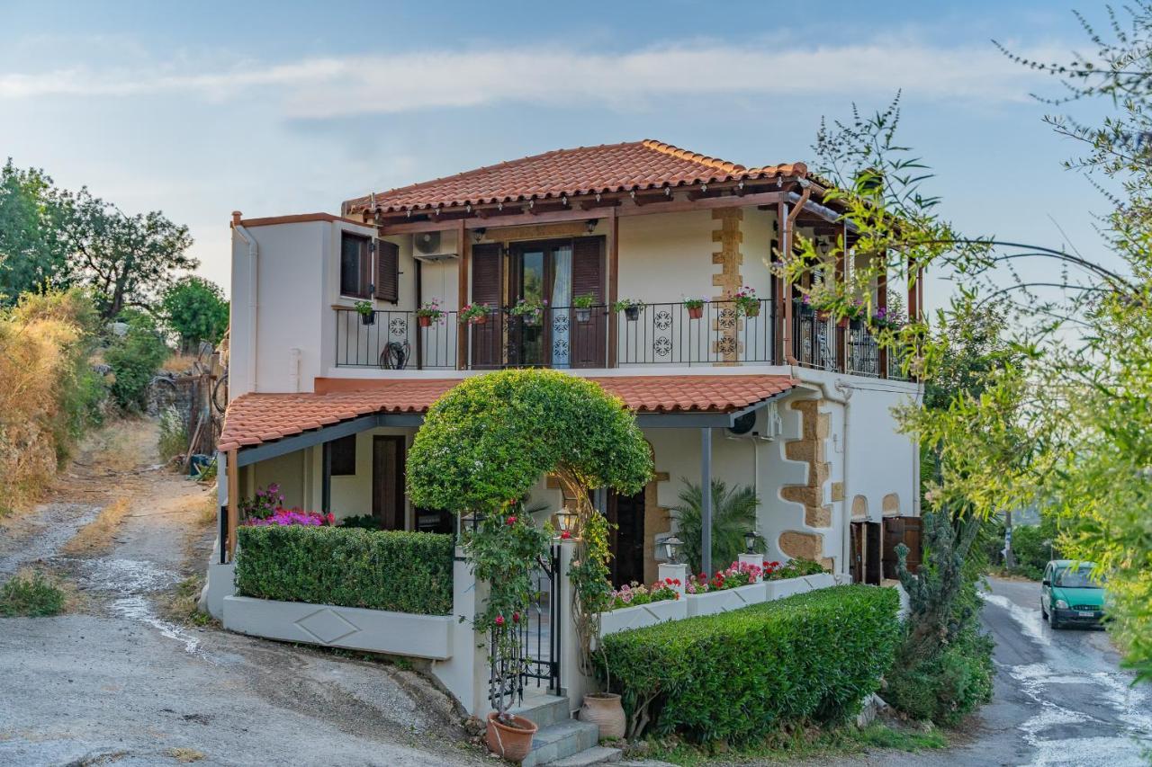 Villa Areti - Traditional Cozy Villa Embrosneros Εξωτερικό φωτογραφία